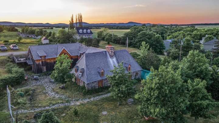 Auberge Le P'tit Bonheur Saint-Laurent-de-l'ile d'Orleans Eksteriør billede