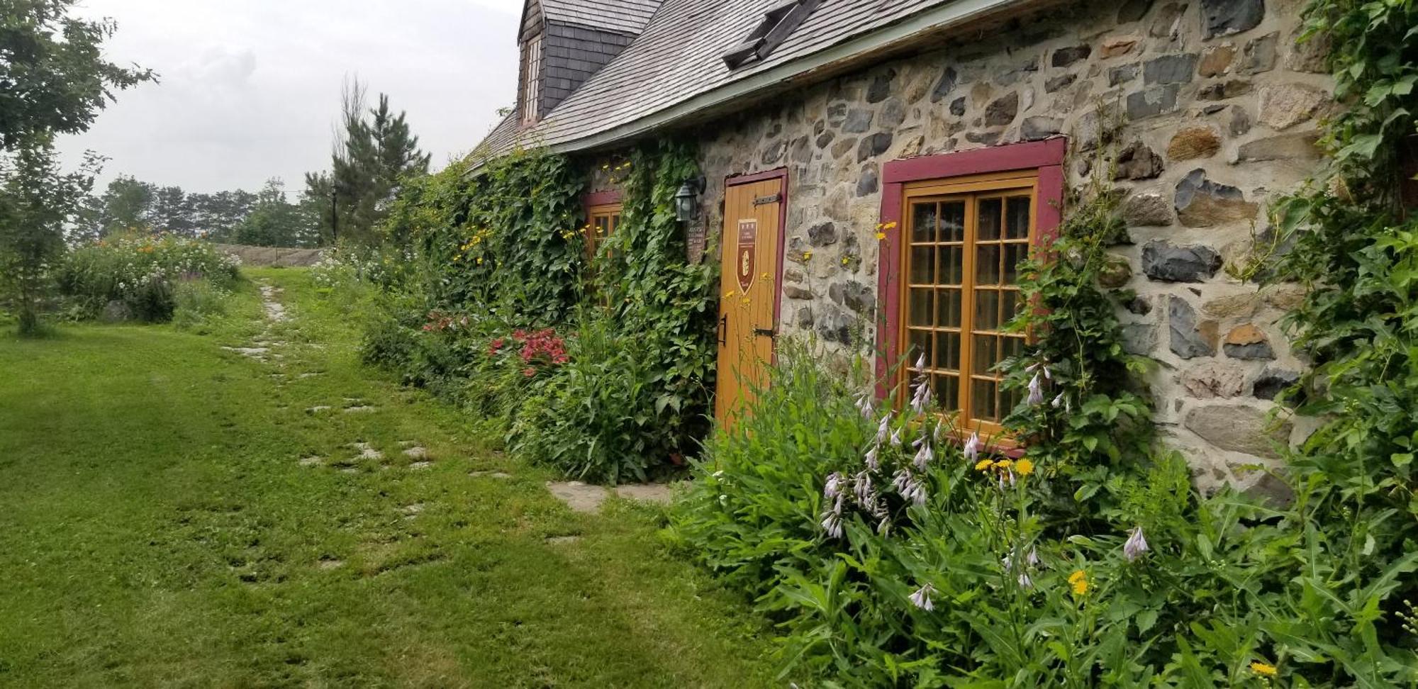 Auberge Le P'tit Bonheur Saint-Laurent-de-l'ile d'Orleans Eksteriør billede