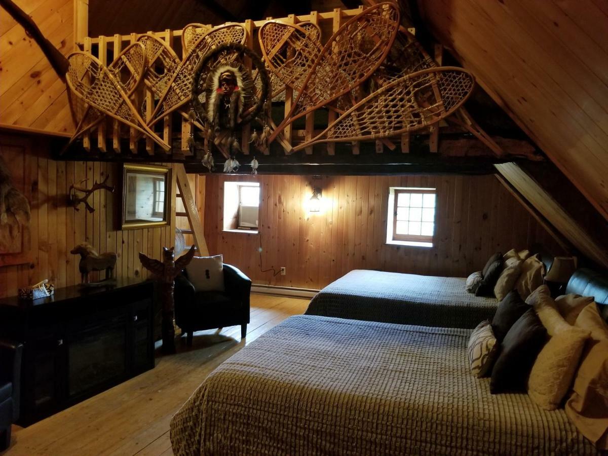 Auberge Le P'tit Bonheur Saint-Laurent-de-l'ile d'Orleans Eksteriør billede